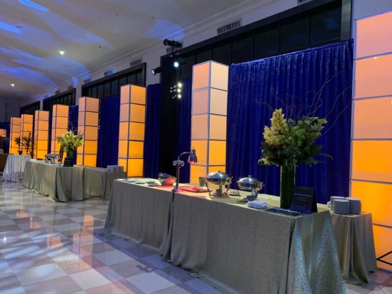 illuminated super columns rental