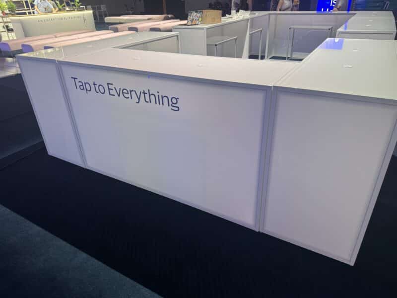 registration counter rental