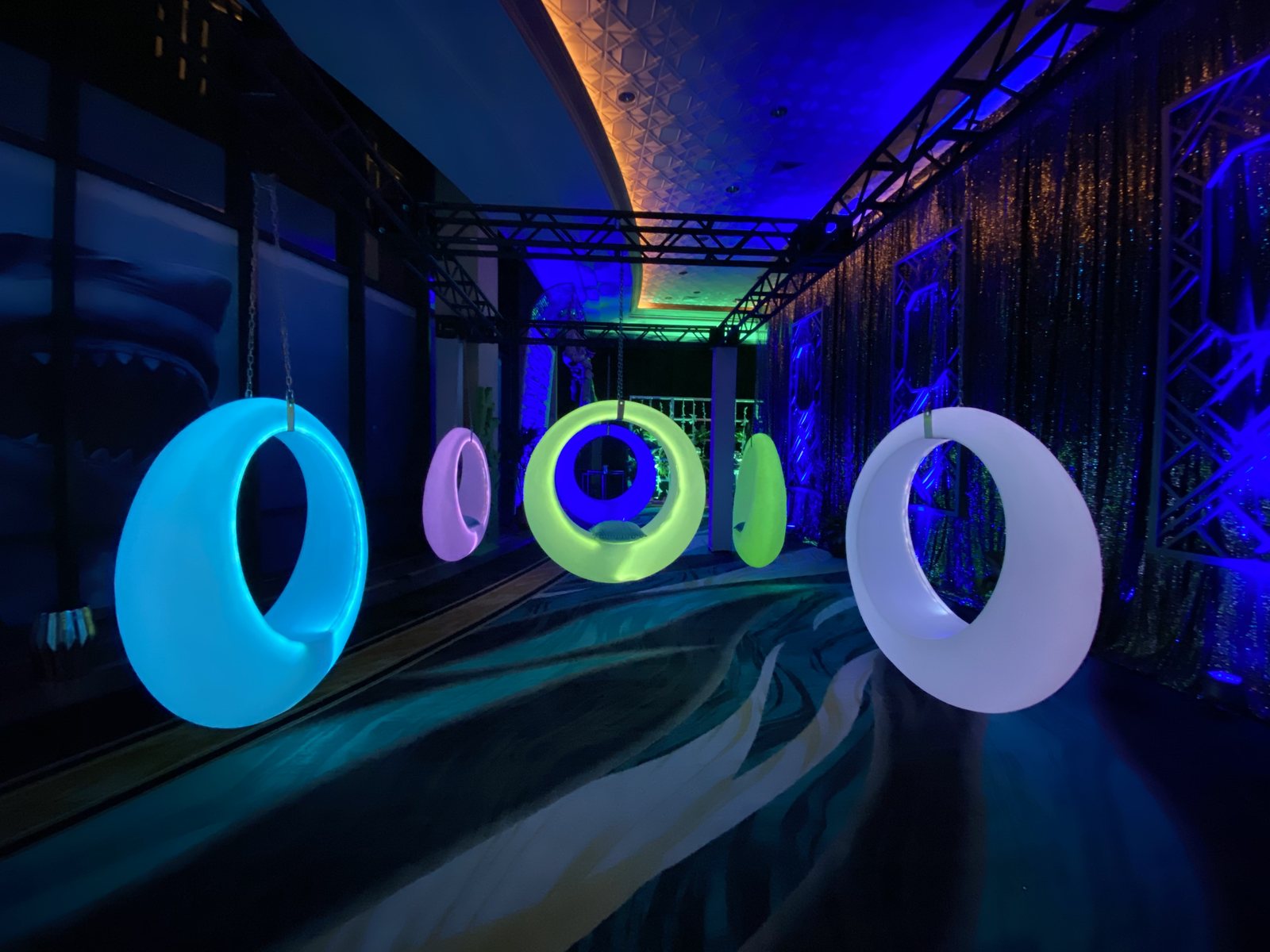 LED Swing 6 LED Swing Rental